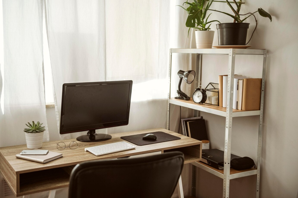 home-office-with-computer-shelf_23-2148806343.jpg